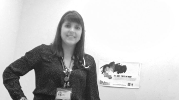 Infirmière dans une salle de consultation