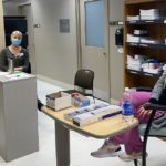 L’équipe de distribution des scrubs